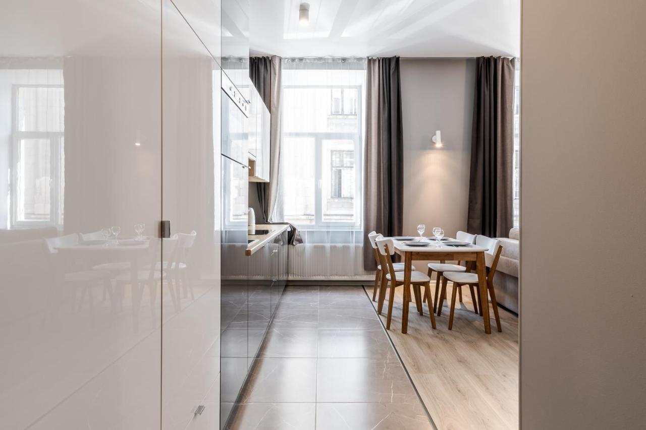 Inshiapartments On Popovycha Str 2 리비프 외부 사진