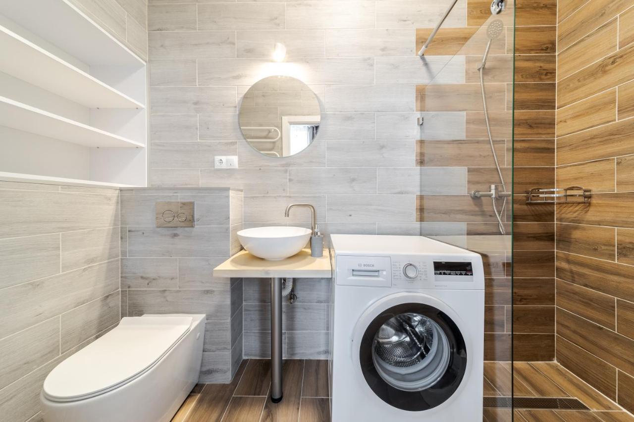 Inshiapartments On Popovycha Str 2 리비프 외부 사진